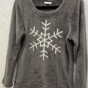 Women’s fuzzy embroidered snowflake sweater